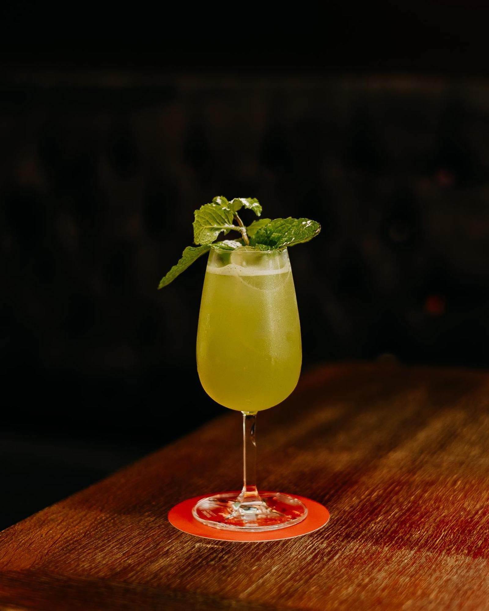 138 Liberdade Hotel Лиссабон Экстерьер фото A celery cooler